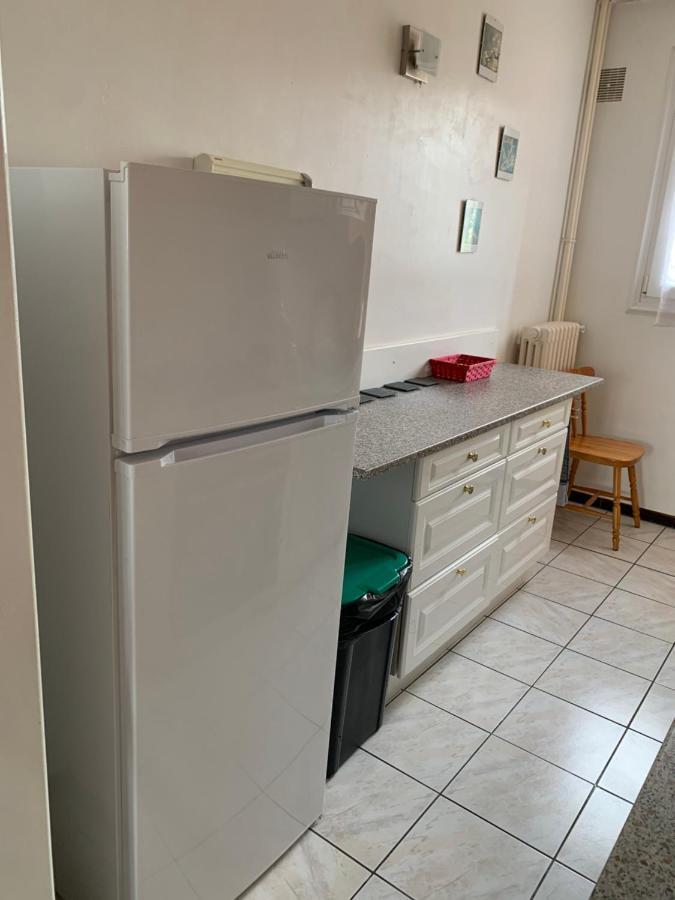 Appartement Spacieux A 2Km Du Circuit, Proche Tram, Circuit A 8 En Tram Le Mans Exterior photo