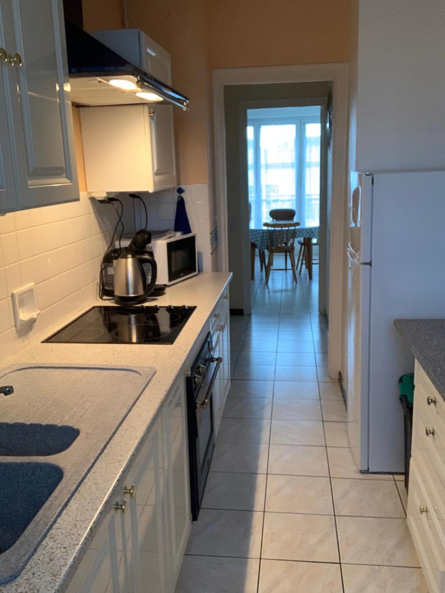 Appartement Spacieux A 2Km Du Circuit, Proche Tram, Circuit A 8 En Tram Le Mans Exterior photo